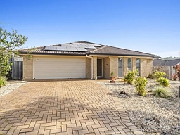 32 Faraday Crescent, Pacific Pines