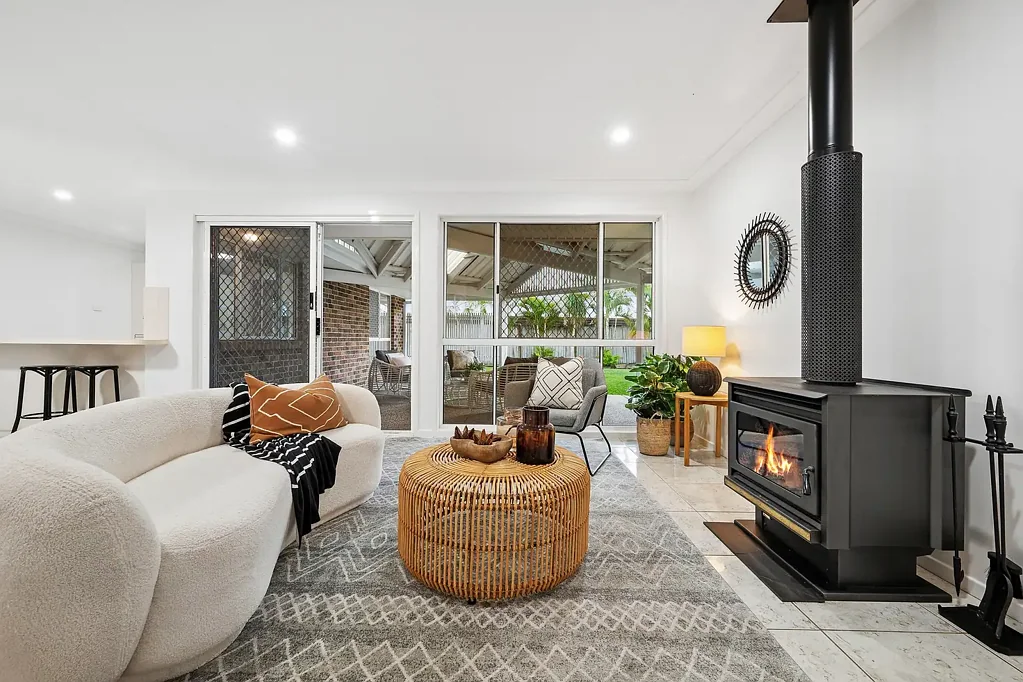 Everton Hills 4ห้องนอน Spacious Single-Level Living with Exceptional Outdoor Appeal