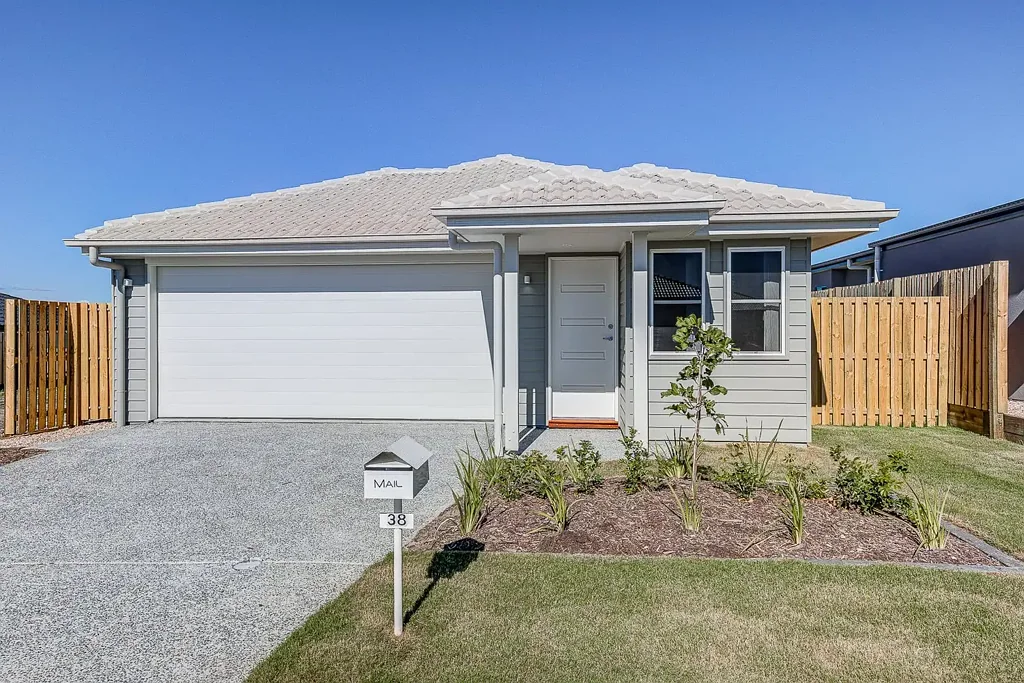 Family Friendly 4 Bedroom Home In Great Location