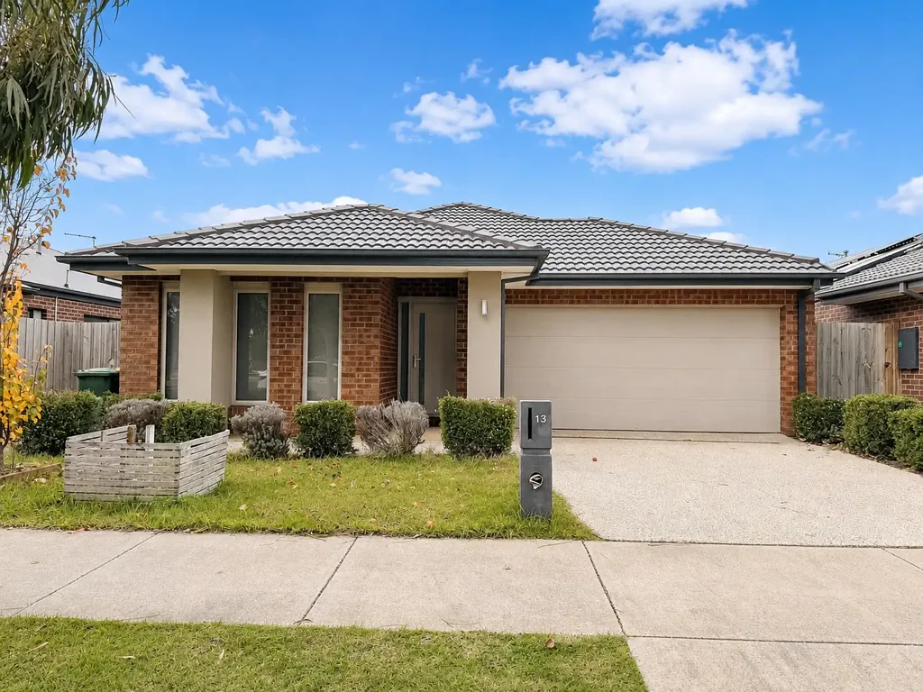 13 Rutherford Grove, Armstrong Creek, VIC 3217
