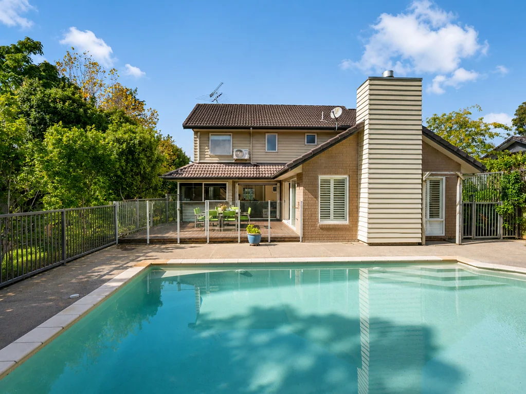 Mellons Bay 6 Slaapkamer Home and Granny Flat - Macleans Zone