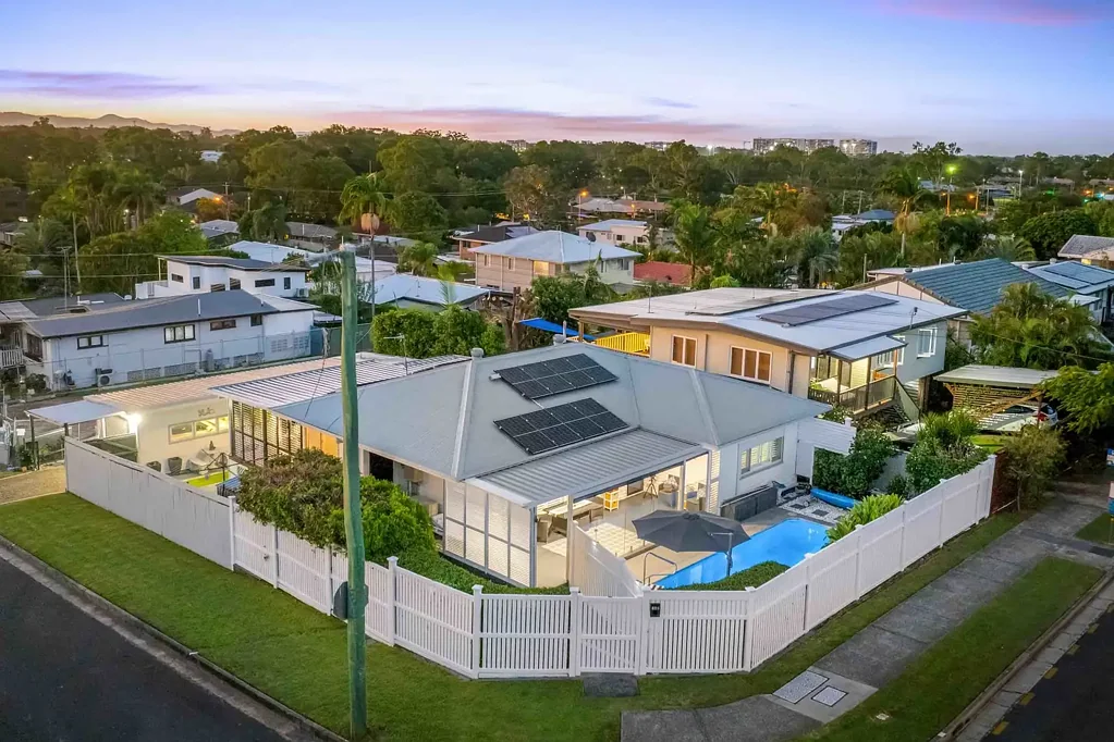 100 Wilson Street, Labrador, QLD 4215
