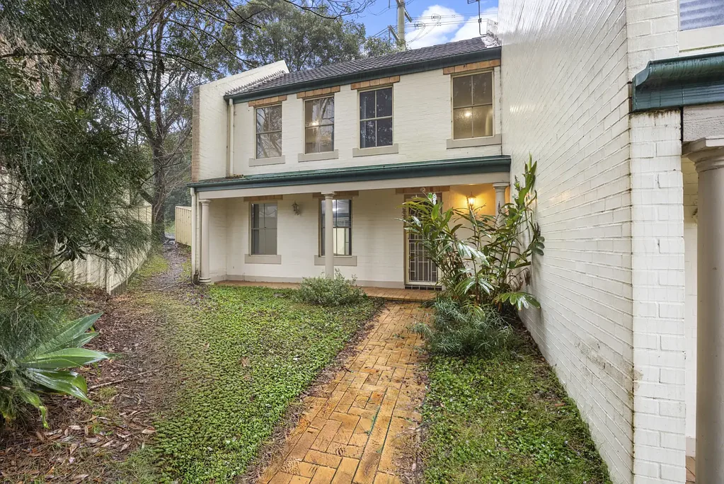 Three Bedroom Home In Highly Desired Mardi
