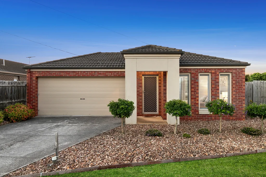 2/97 Flinders Avenue, Lara, VIC 3212