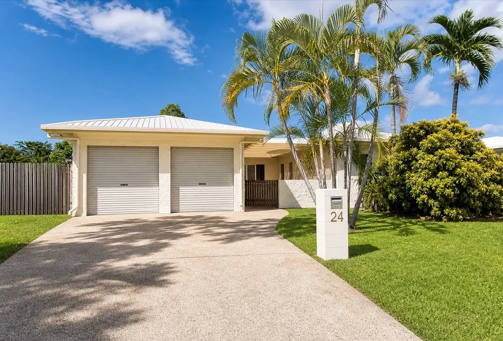 Walking Distance to Shops & Schools