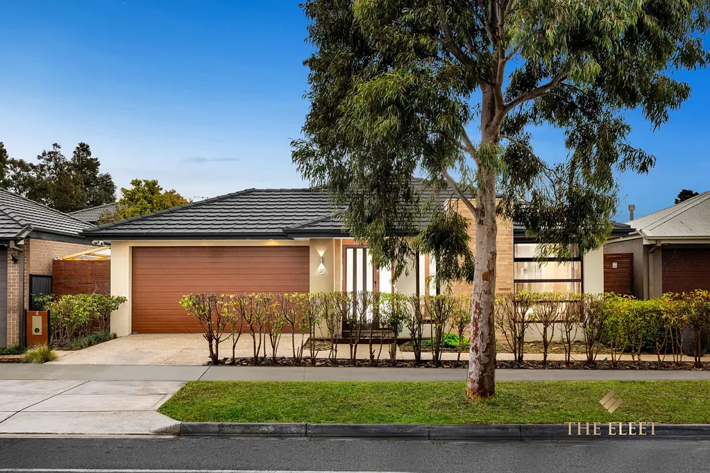 Truganina 4Kwarto Designed to Impress | An Ex-Display Masterpiece of Modern Family Living