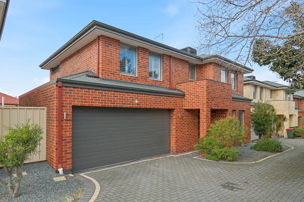 Cloverdale 3બેડરૂમ AUCTION: 29TH JULY, 6:00PM START