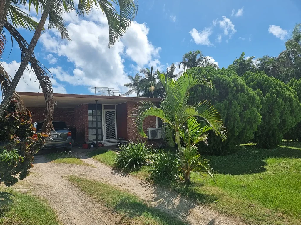 Bowen 4房  SOLID BRICK FAMILY HOME
