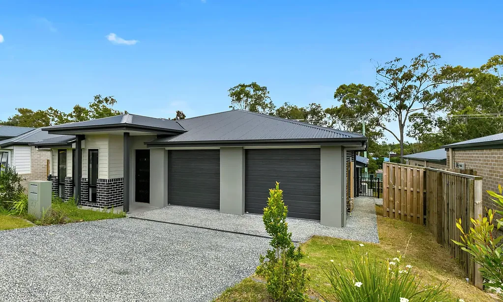 Freshly Painted 1 Bedroom Unit in Bellbird Park Estate