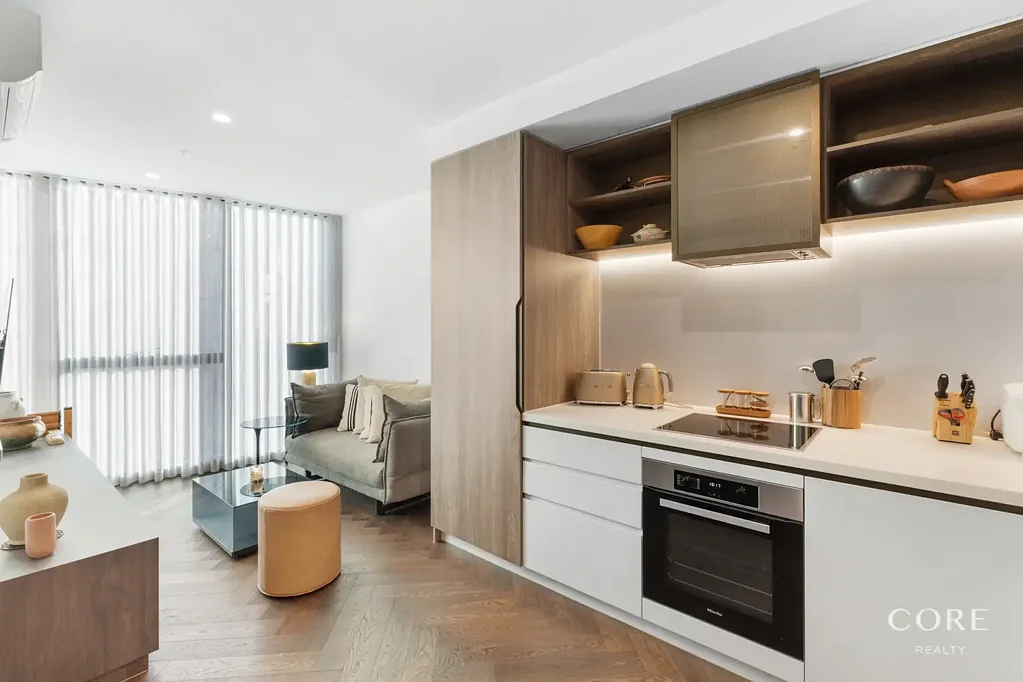Fully furnished one bedroom + study with everything at your doorsteps!