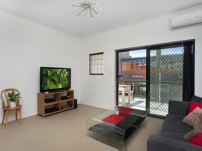 3/185 First Avenue, Five Dock, NSW 2046, 2 Schlafzimmer, 2 Badezimmer, Apartment