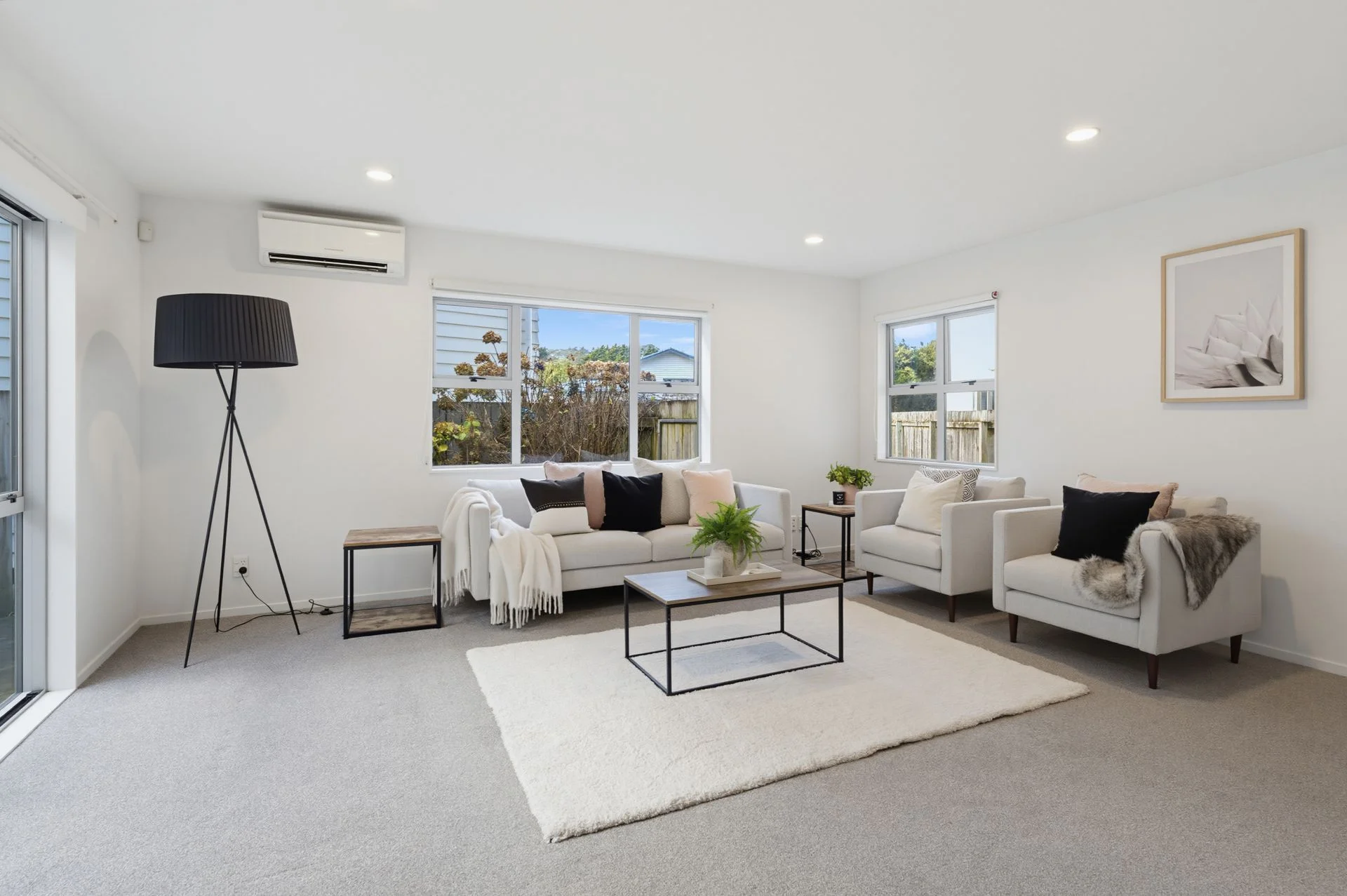 Churton Park 4Moenga Modern Four-Bedroom Family Home