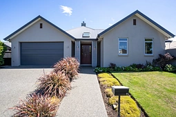 11 Sovereign Gardens, Halswell