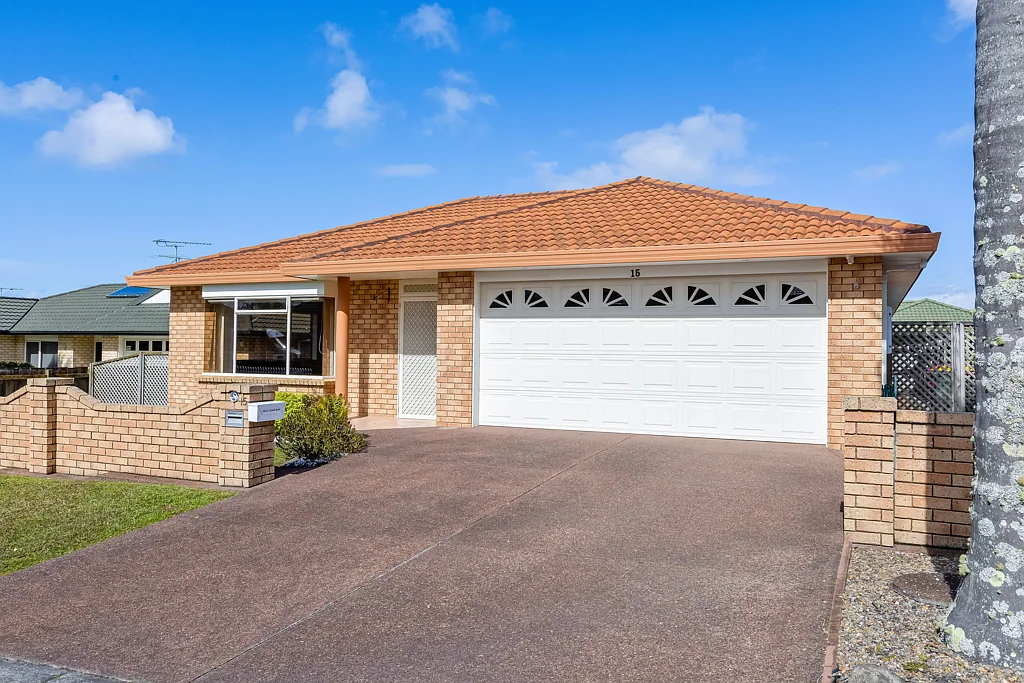 15 Kath Hopper Drive, Orewa, Rodney, Auckland