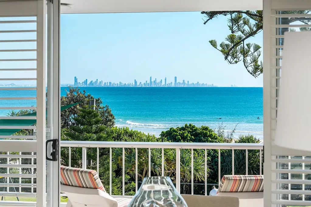 Coolangatta 2Moenga FIRST TIME OFFERED SINCE NEW | COVETED CENTRE POSITION WITH ICONIC RAINBOW BAY VIEWS