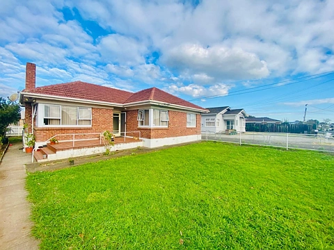 PAPATOETOE, 3 BEDROOMS