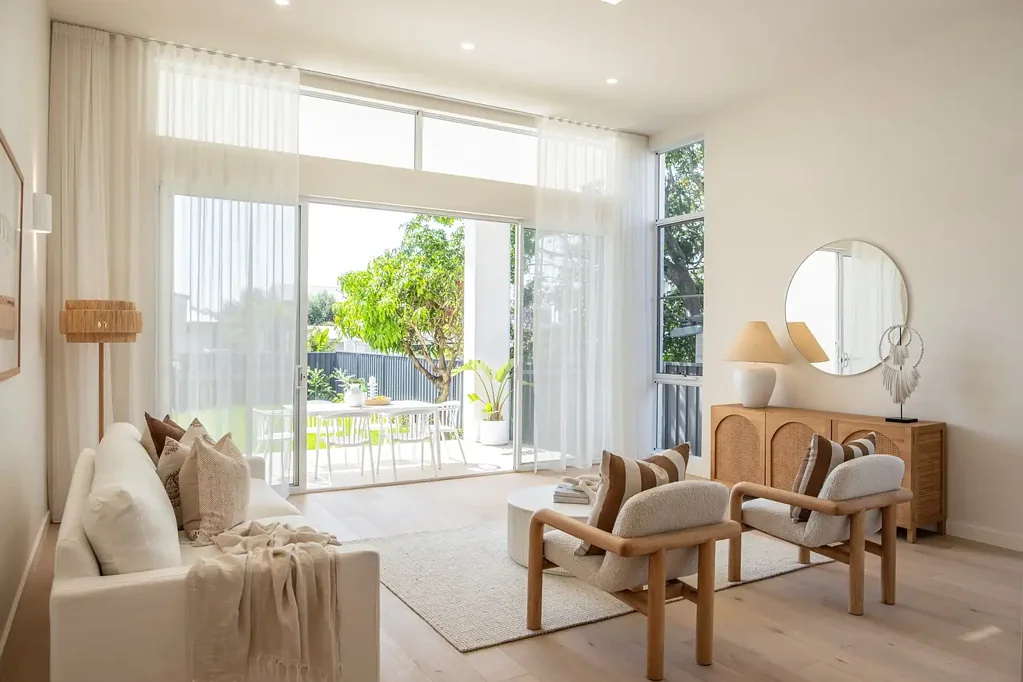 East Corrimal 4غرفة نوم Spacious designer living with escarpment views
