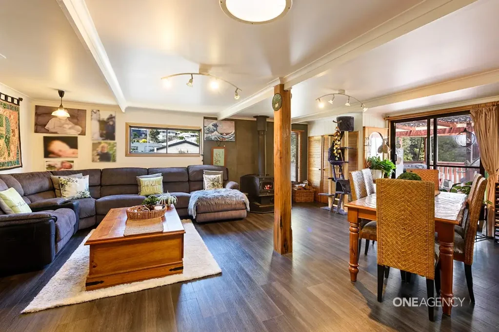 8 Main Road, Stanley, TAS 7331