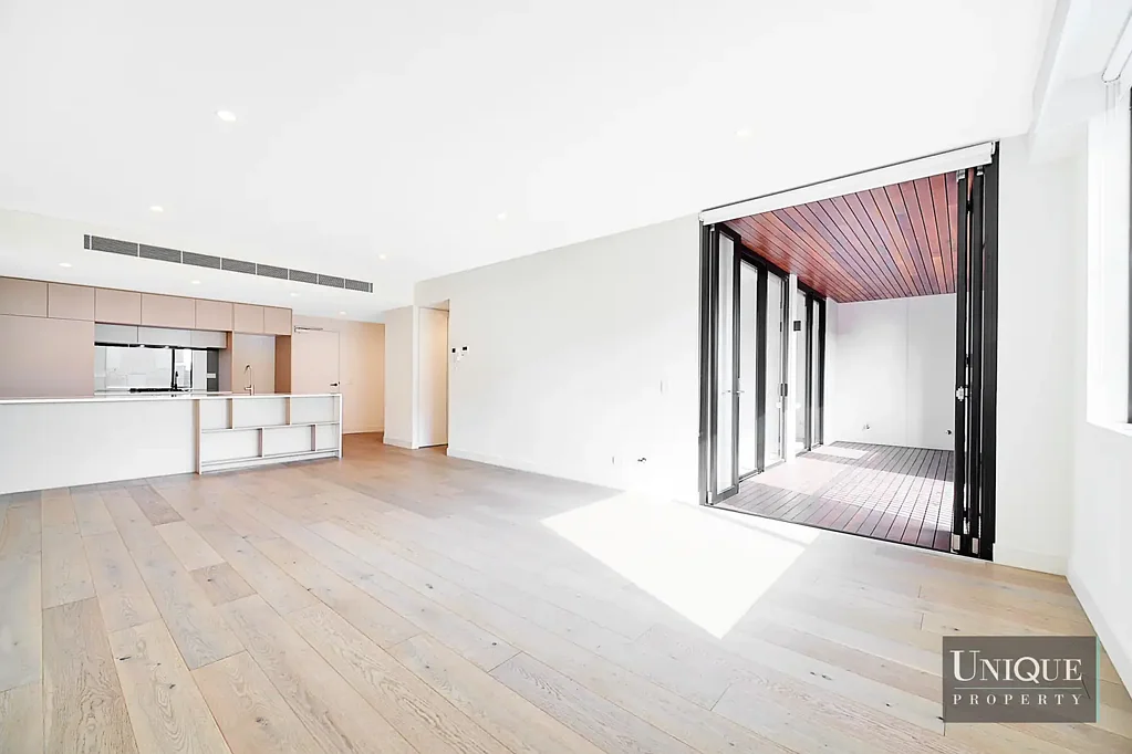 Modern & Spacious 2 Bedroom + Study