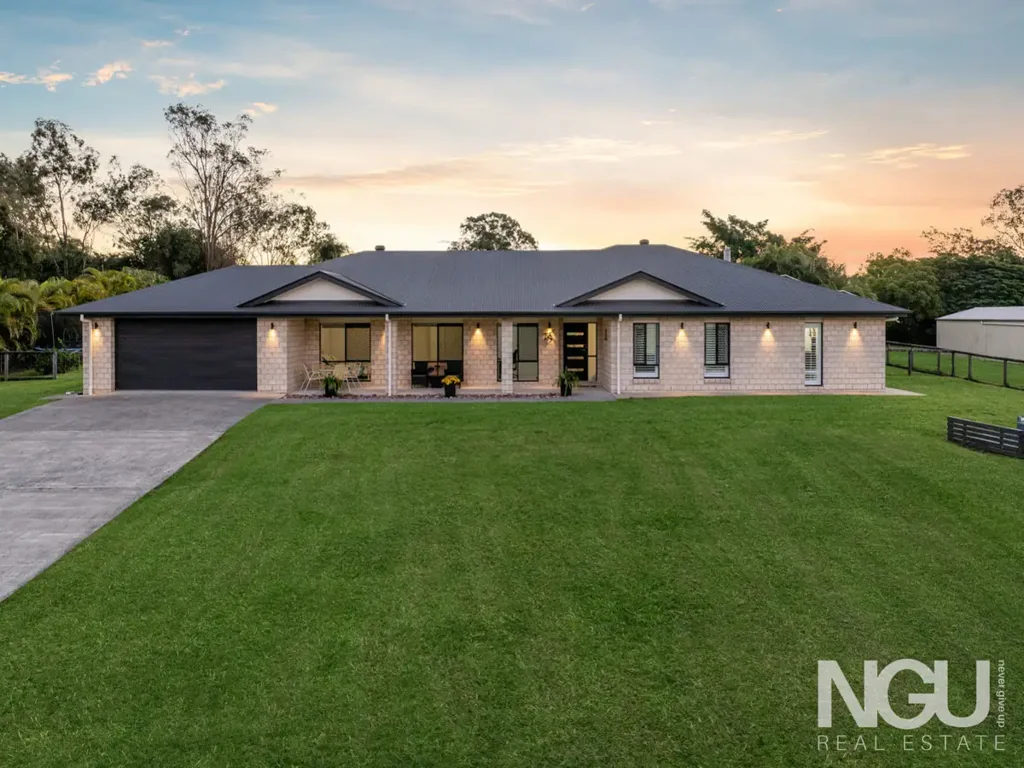 20 Waterfront Drive, Karalee, QLD 4306