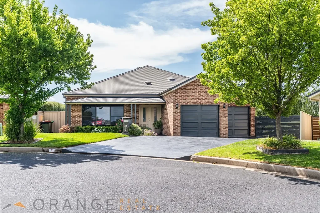 7 Windamingle Place, Orange, NSW 2800