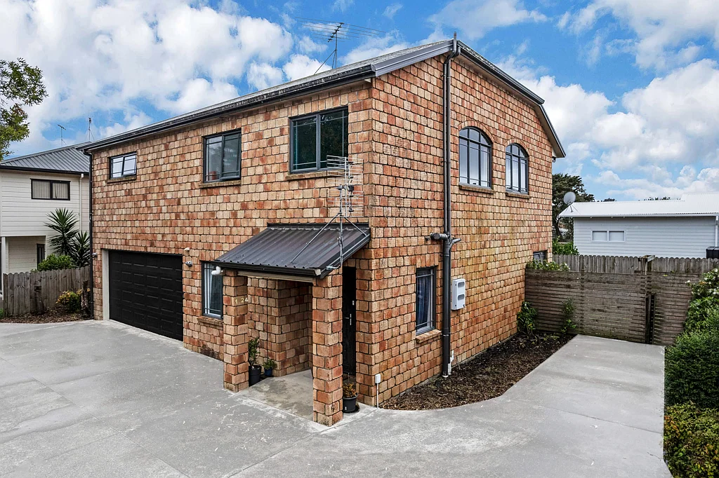 1/24 Henderson Avenue, Tuakau, Waikato