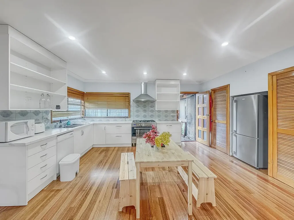 Cozy and spacious 2 bedroom house