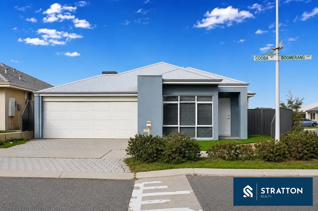 Banksia Grove 4غرفة نوم Stylish Family Home on a Corner Block with High Ceilings & Modern Comfort