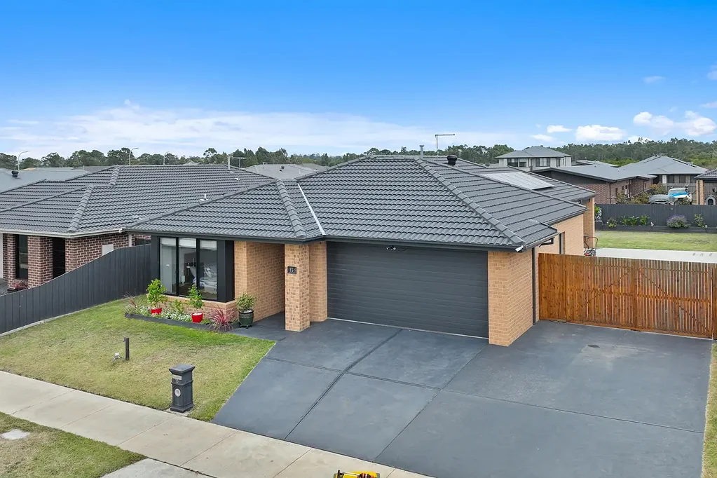 13 Caddie Court, Morwell, VIC 3840