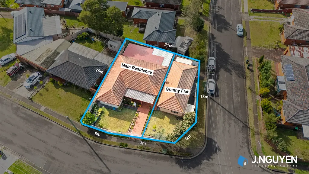 Fairfield West 5ਬੈੱਡਰੂਮ Renovated Brick House + Modern Granny Flat