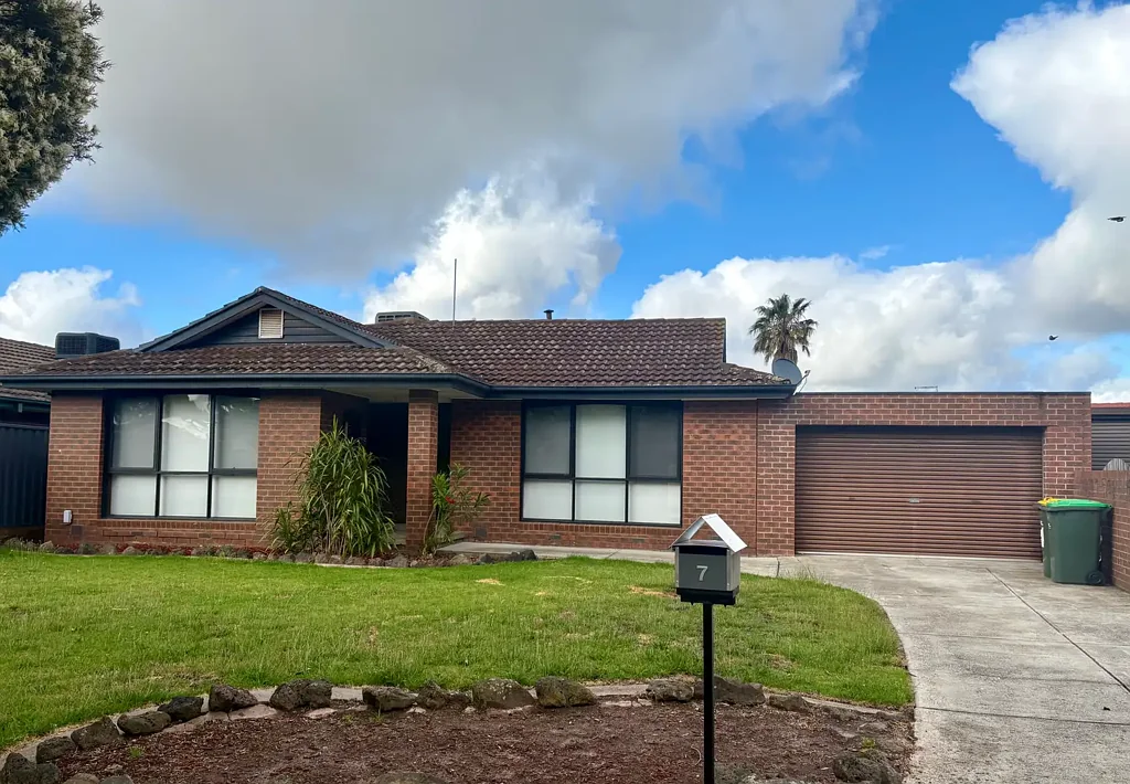 Convenient and Peaceful Court **APPLY FOR THIS PROPERTY NOW**