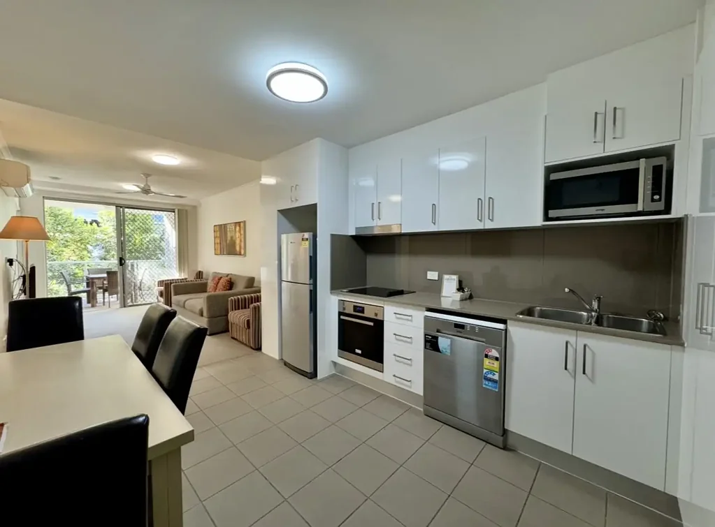 Moranbah 2房  PREMIUM FULLY FURNISHED INVESTMENT – HIGH-END LIVING IN THE HEART OF IT ALL