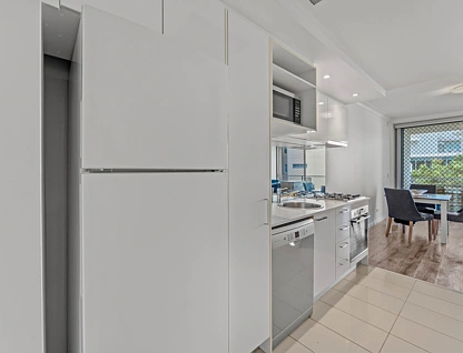 306/2 East Quay Drive, Biggera Waters, Gold Coast, 1 Bedrooms, 1 Bathrooms, Apartment