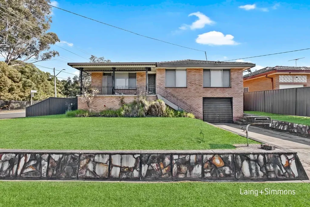 Merrylands 5ਬੈੱਡਰੂਮ Spacious Family Home with Granny Flat