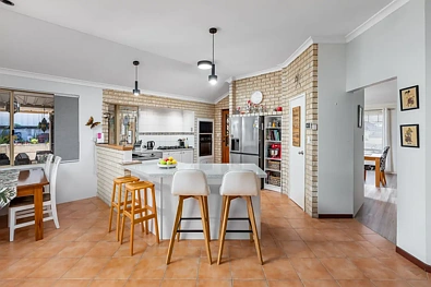 Kusina - 8 Oates Close, Usher, WA 6230