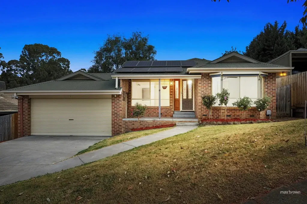 17 Ashley Court, Seville, VIC 3139