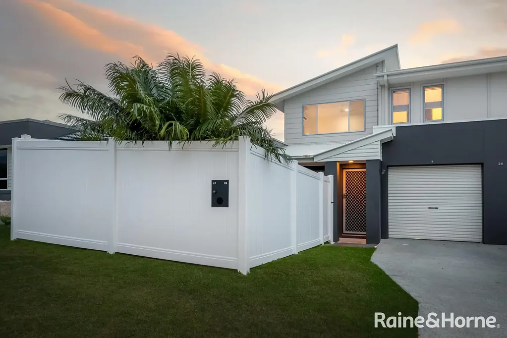 1/26 Venetian Way, Coomera, QLD 4209
