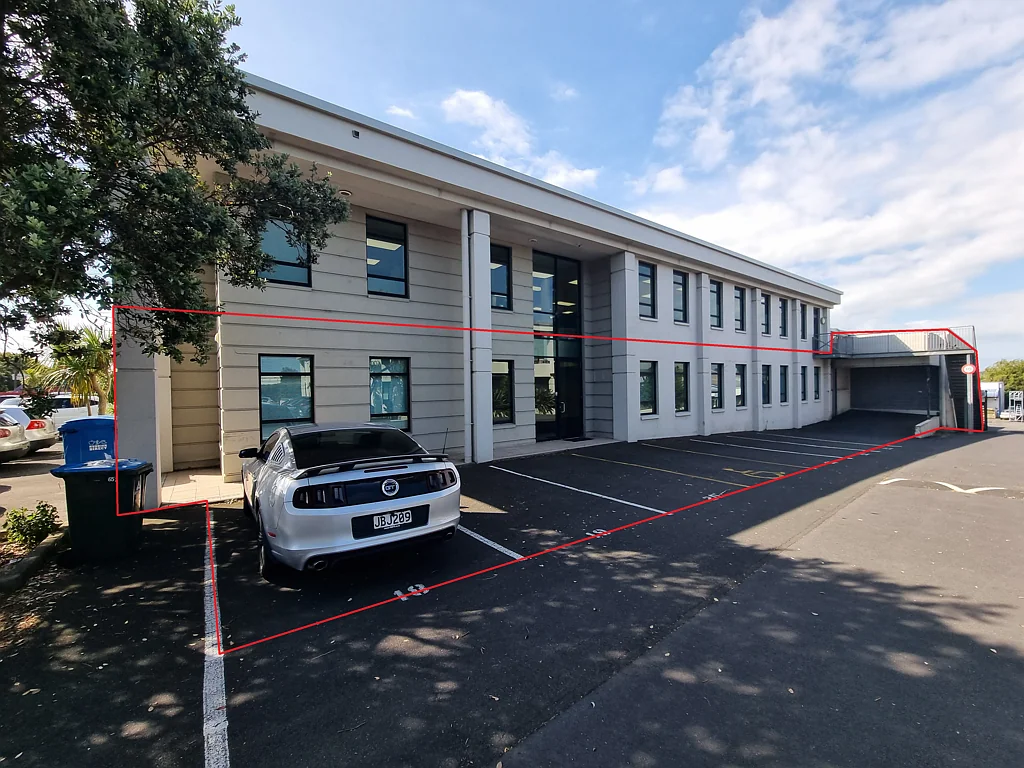 Avondale Office and Warehouse on Rosebank Road