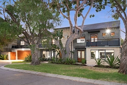 8 Finey Street, Cottesloe