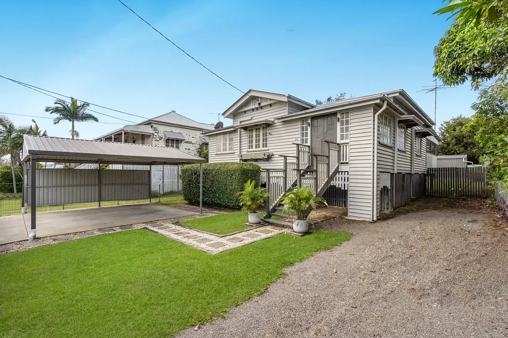 29 Alexandra Street, Booval, QLD 4304