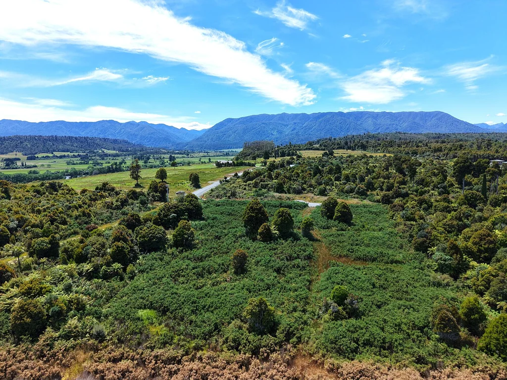Karamea Deadline Sale – Vendors Want Sold