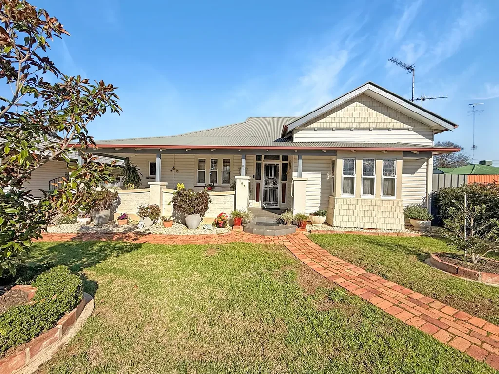 Leeton 3 Slaapkamer FAMILY HOME WITH CHARACTER