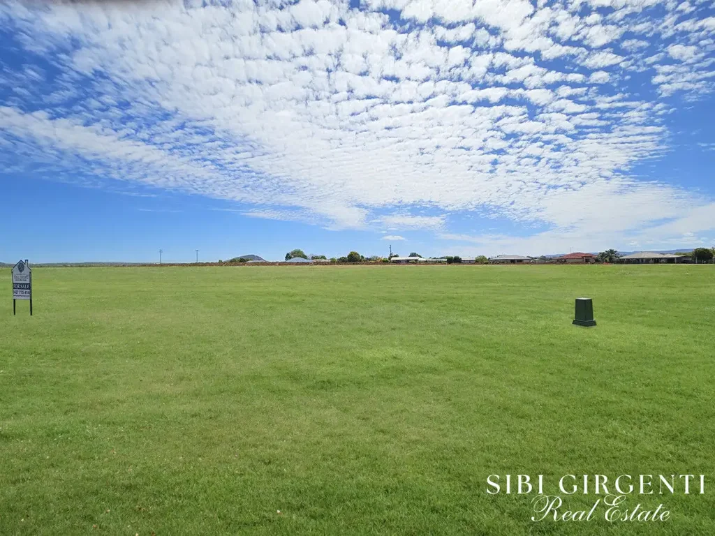 Mareeba THE ULTIMATE BLOCK TO BUILD YOU DREAM HOME. Last lot left