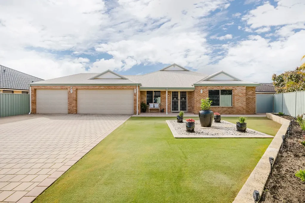 31 Stonewall Circuit, Landsdale, WA 6065