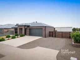 73 Sunningdale Boulevard, Tatura