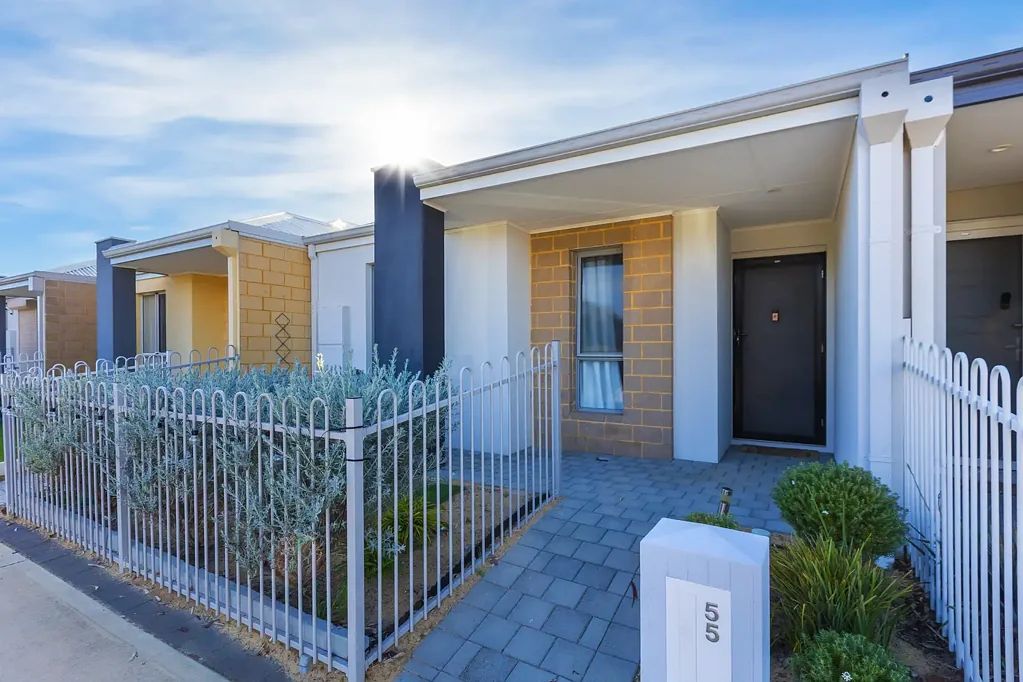 Byford 3Kwarto Modern Low-Maintenance Living in a Prime Location
