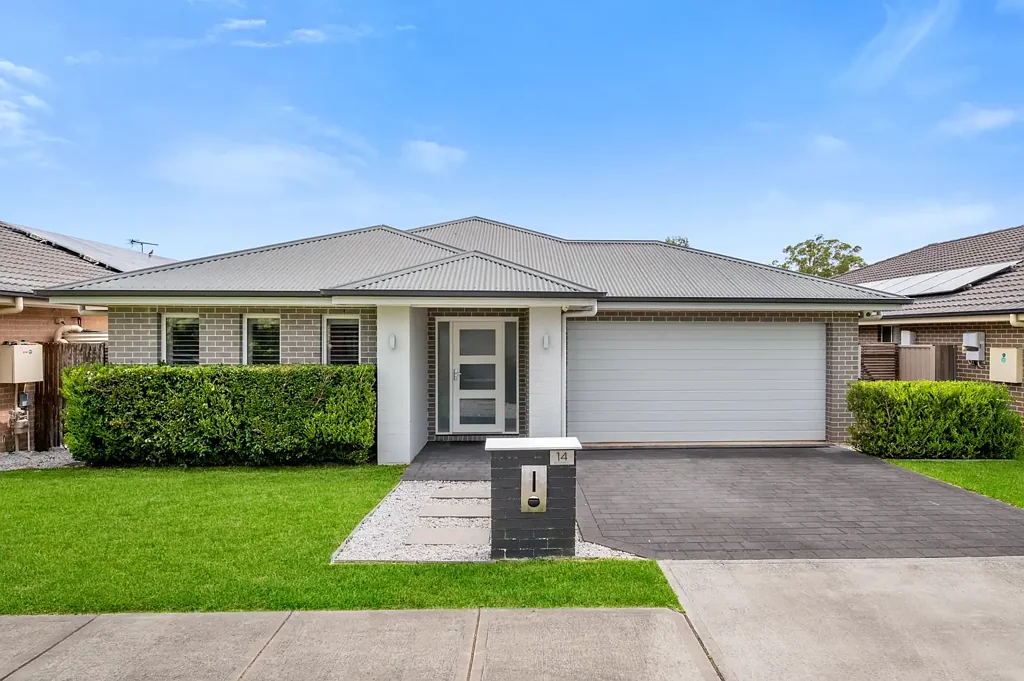 14 Beckham Street, Spring Farm, NSW 2570