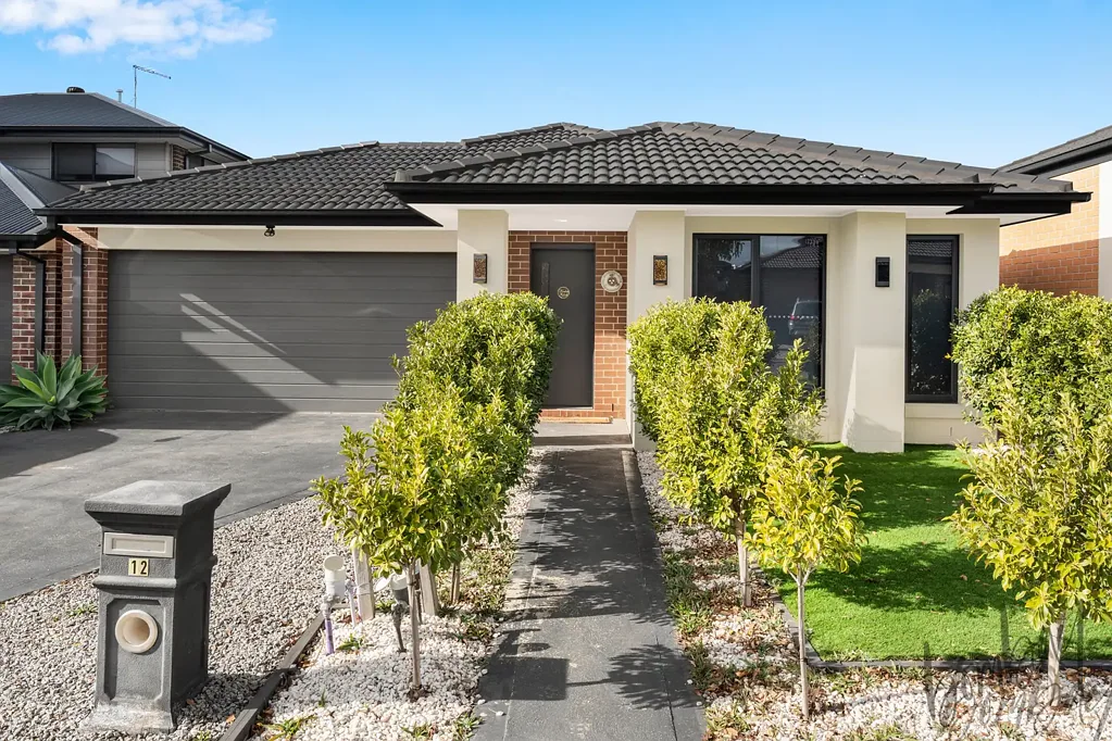 12 Camberwell Parade, Mickleham, VIC 3064