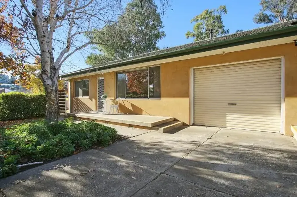 Neat Two-Bedroom Apartment in a Convenient Central Location