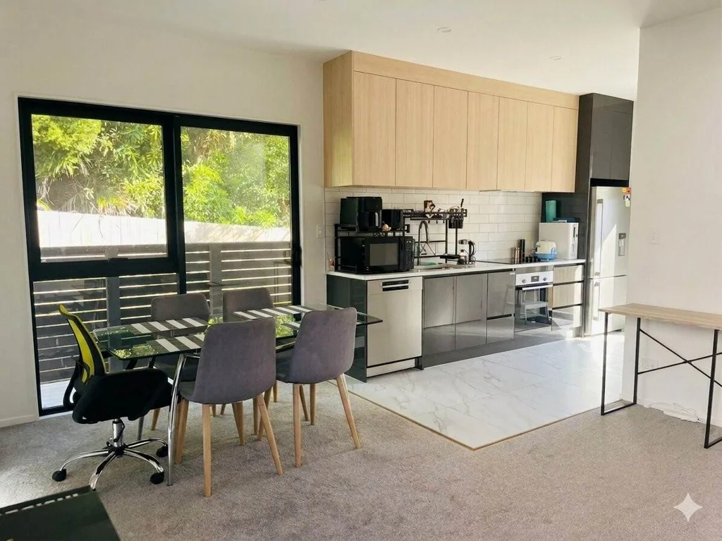 Modern, Sun-Filled 2-Bedroom Home in Prime Hen...